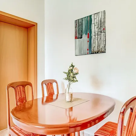 Mountain Bliss In Borstendorf *